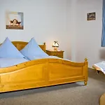 Gasthuis Zum Kirchenwirt 3*